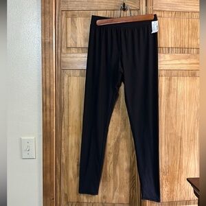 NWT Women’s Maurice’s High Rise Ultra Soft Legging. Size Small.